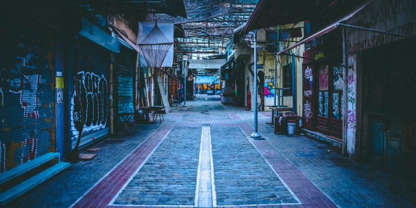 photo-1554753341-1afc3e771bb9