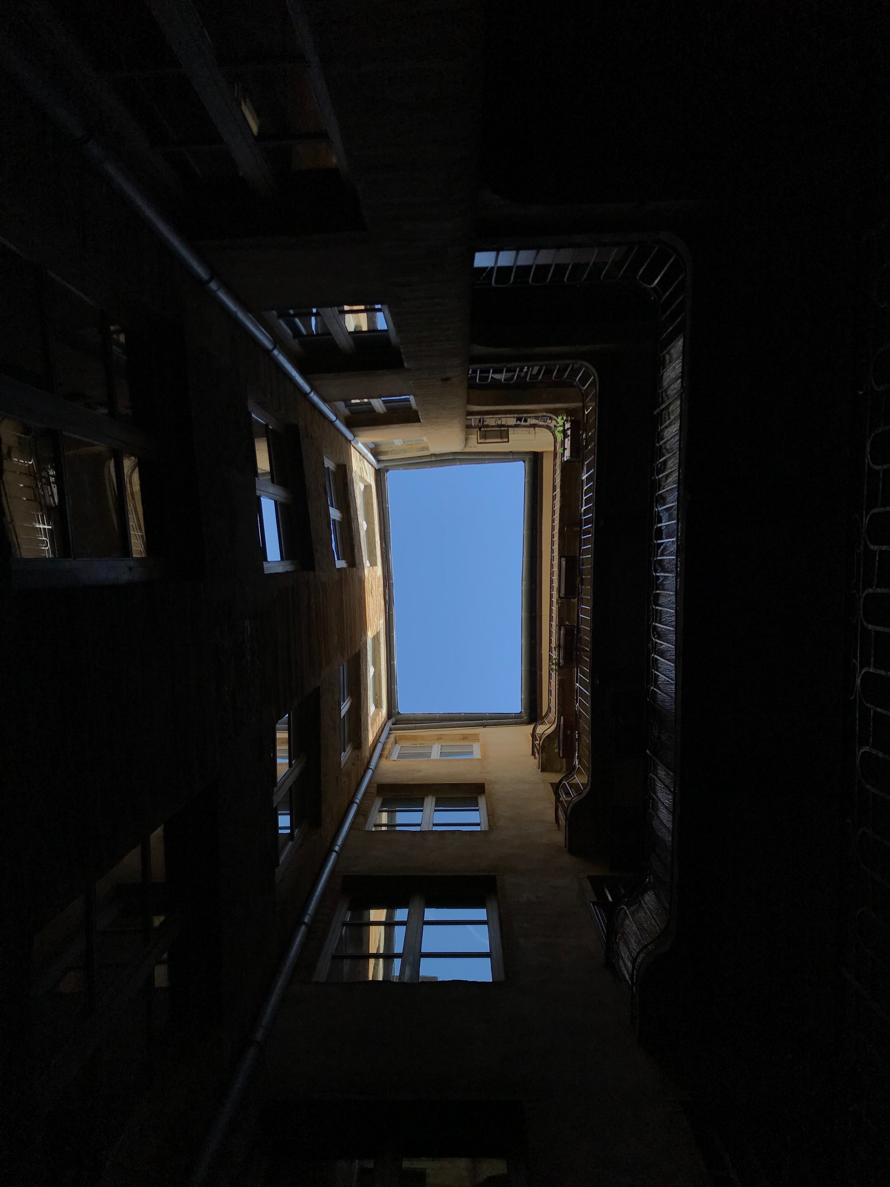 benoit-mouilla-8e69UUrx6UI-unsplash